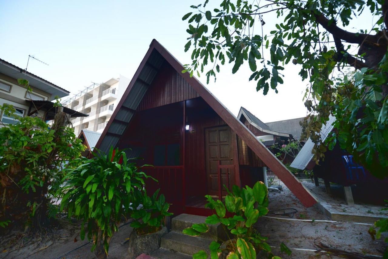 Delta Chenang Resort Pantai Cenang  Buitenkant foto